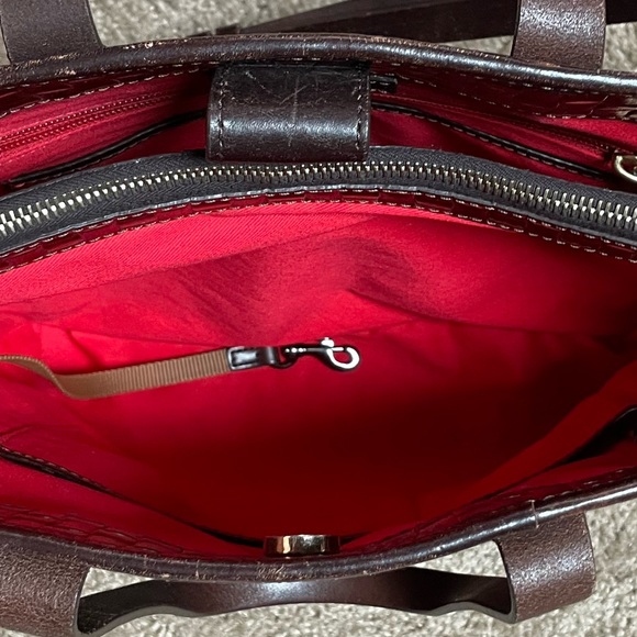 DOONEY & BOURKE GENTLY USED LARGE RED SATCHEL. - Picture 7 of 10